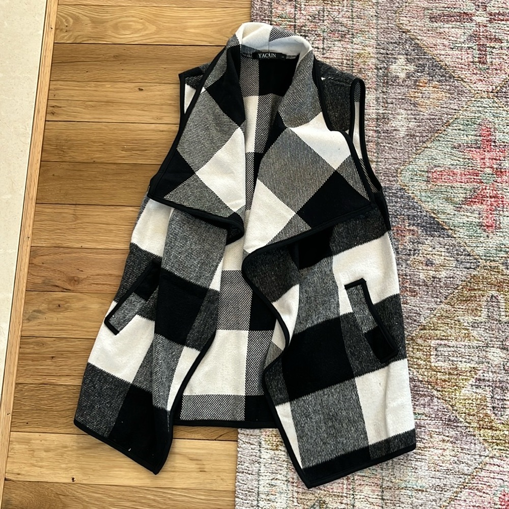 Oversized checkered vest